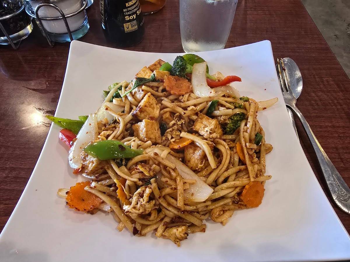 Baan Thai Cuisine restaurant in Humble - photo 8