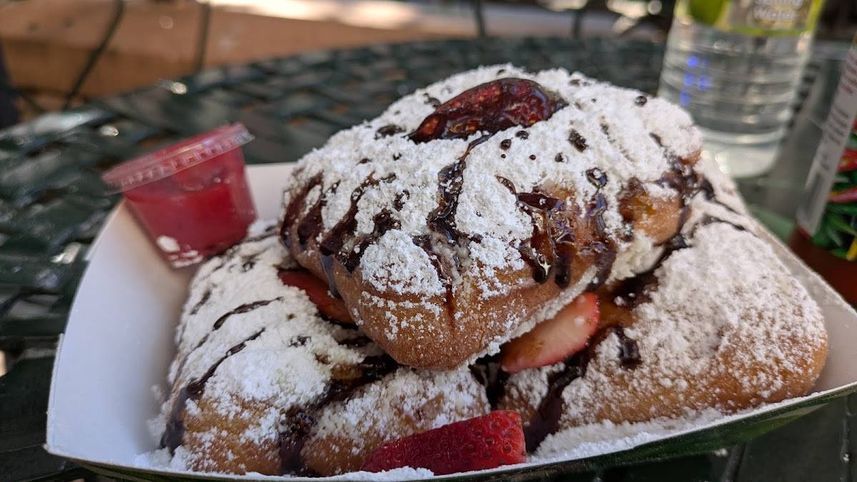 Cafe Beignet, Royal Street - Photo 2
