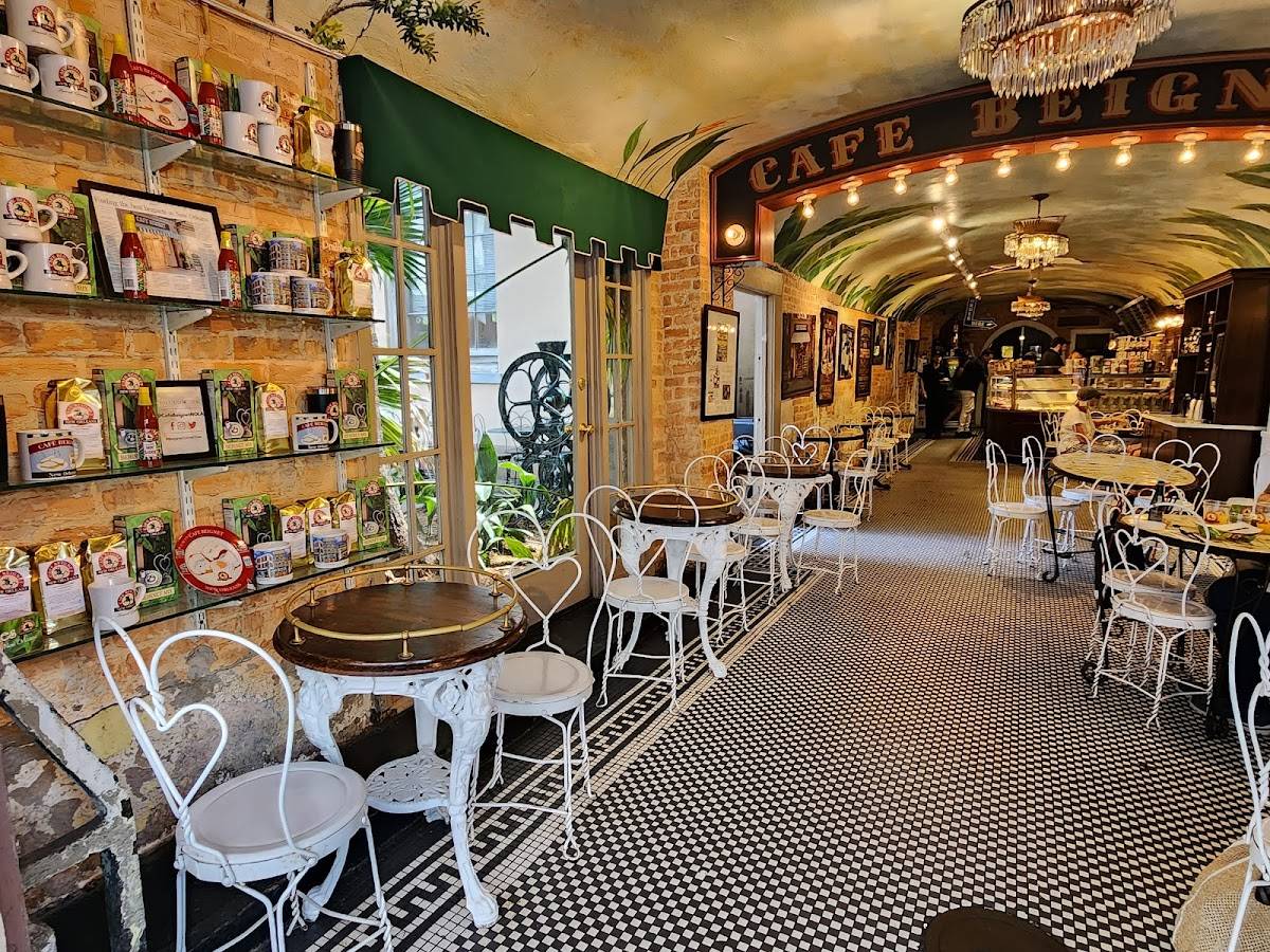 Cafe Beignet, Royal Street - Main photo