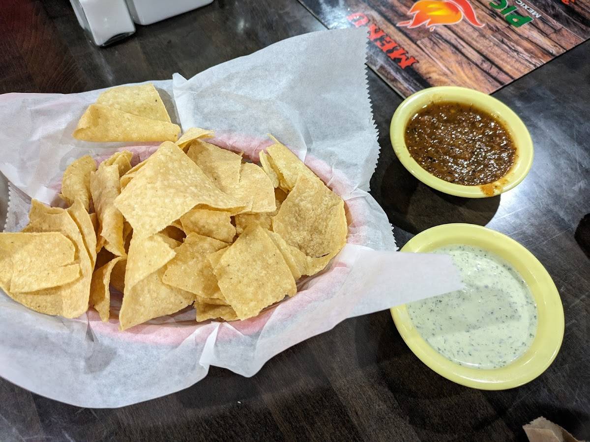 Picante Mexican and Seafood restaurant in Houston - photo 3