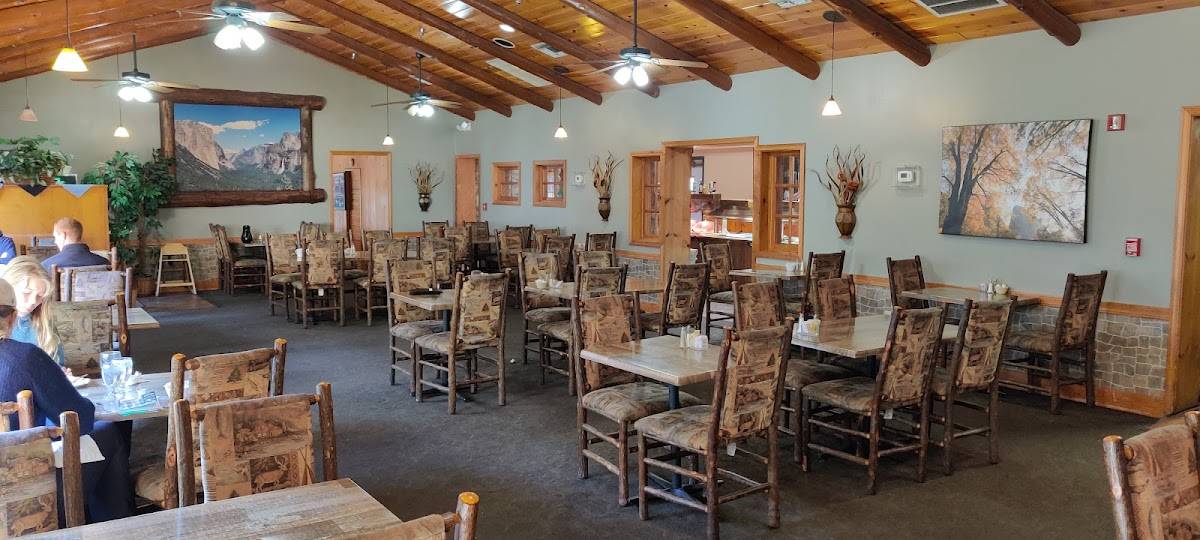 The River Restaurant & Lounge