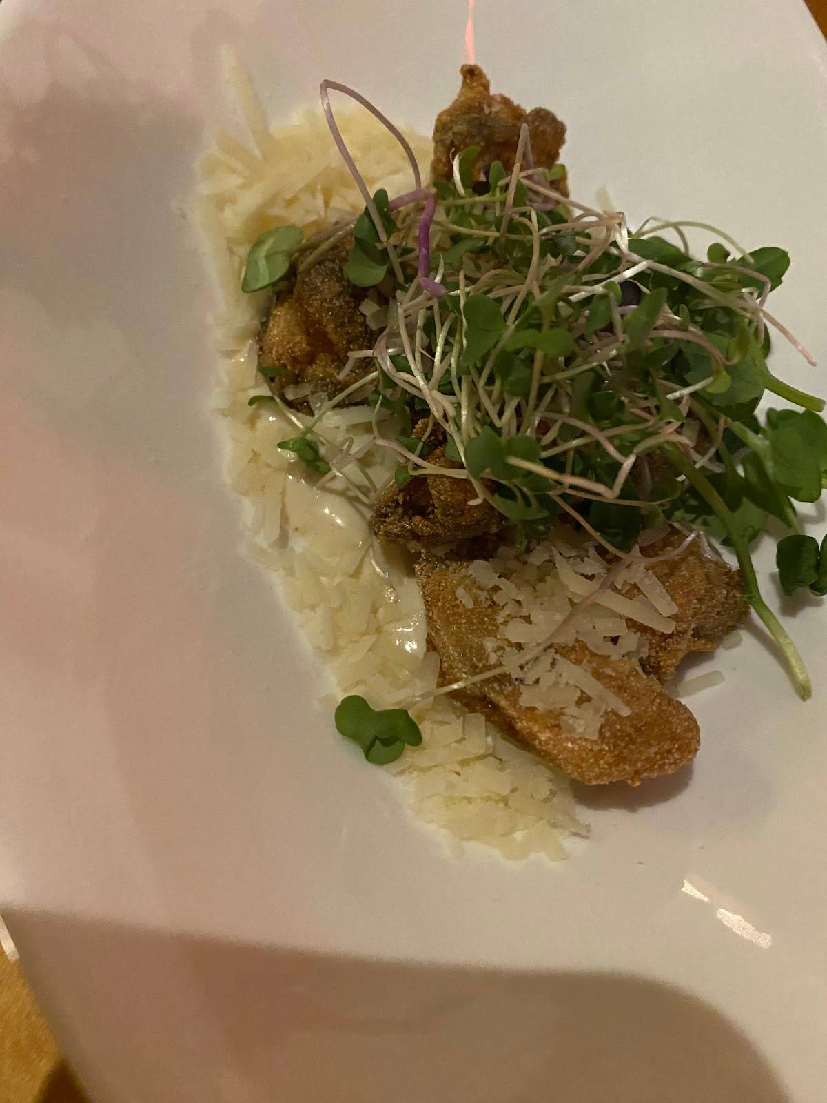 Celilo Restaurant & Bar restaurant in Hood River - photo 8