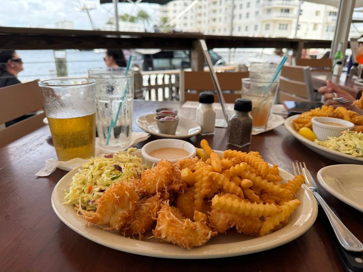 Coconuts restaurant in Fort Lauderdale - photo 10