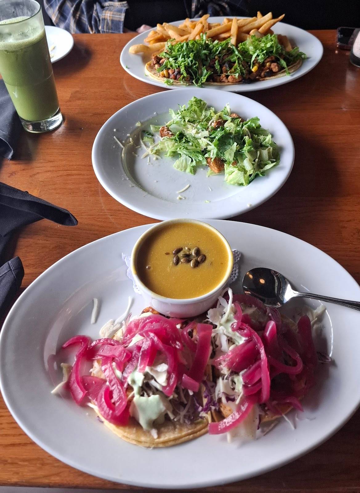 Hugo's West Hollywood restaurant in West Hollywood - photo 3