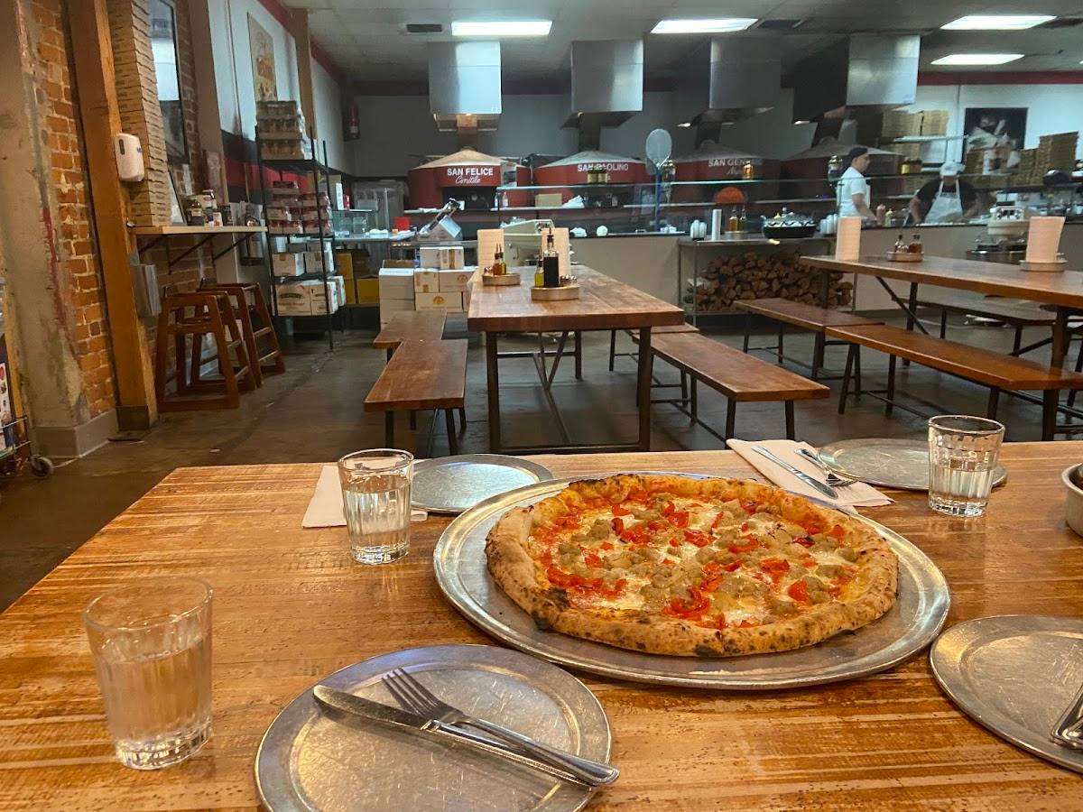 DeSano Pizzeria Napoletana restaurant in Los Angeles - photo 3