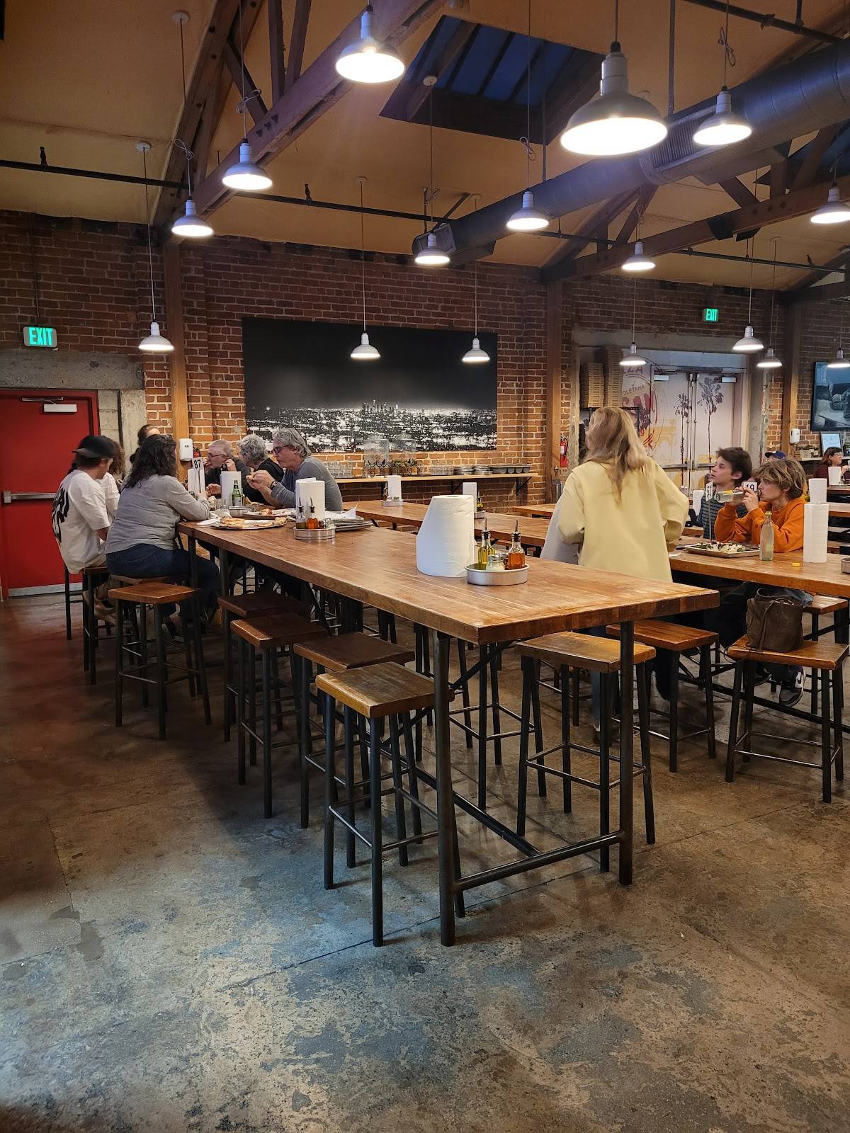 DeSano Pizzeria Napoletana restaurant in Los Angeles - photo 4