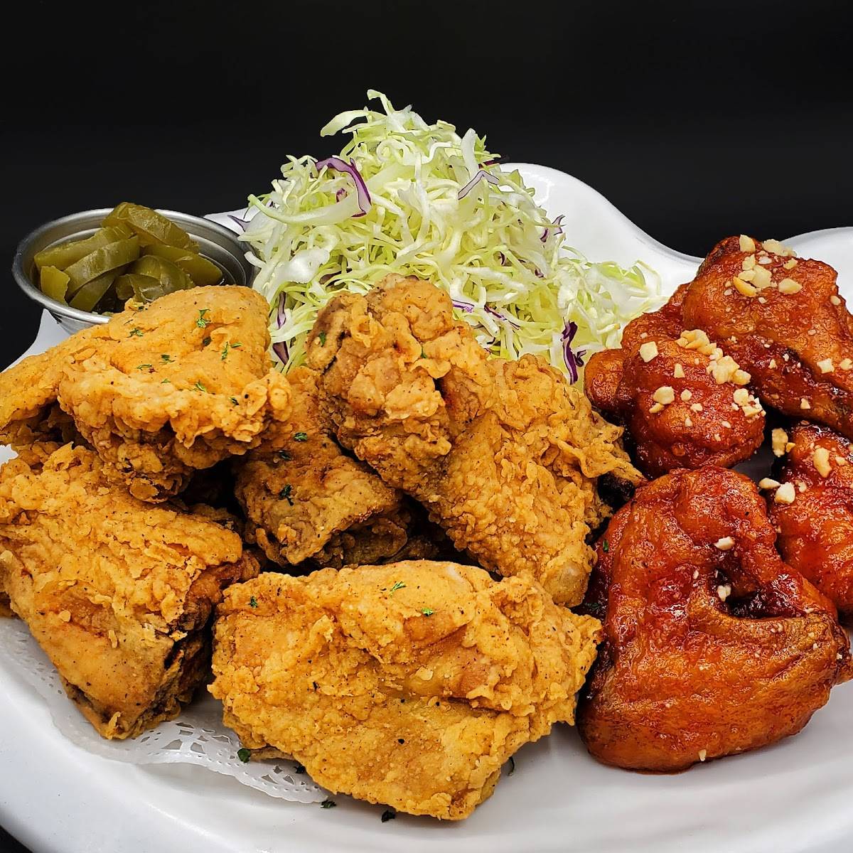 Town Hof & Thanks Chicken restaurant in Los Angeles - photo 2