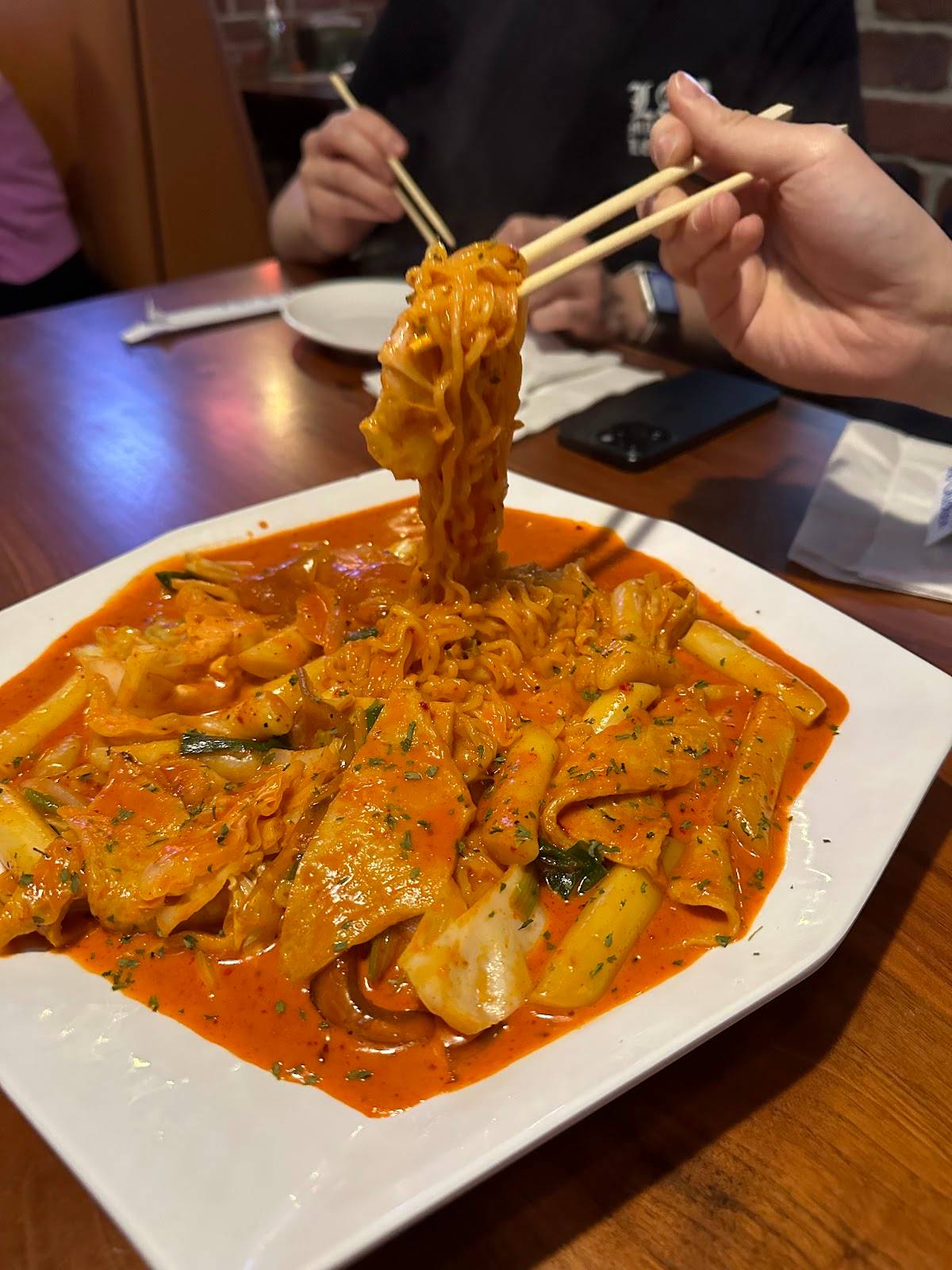 Town Hof & Thanks Chicken restaurant in Los Angeles - photo 5