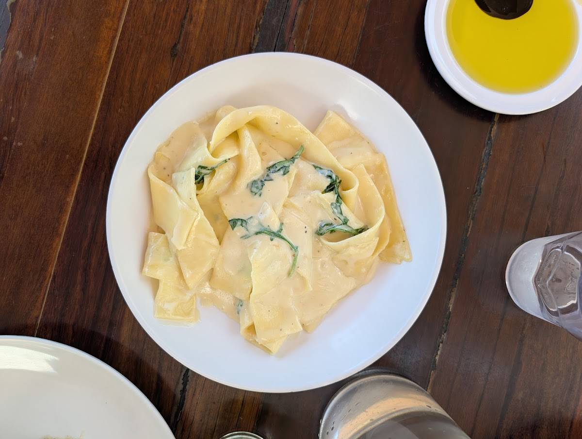 Pasta Sisters restaurant in Culver City - photo 7
