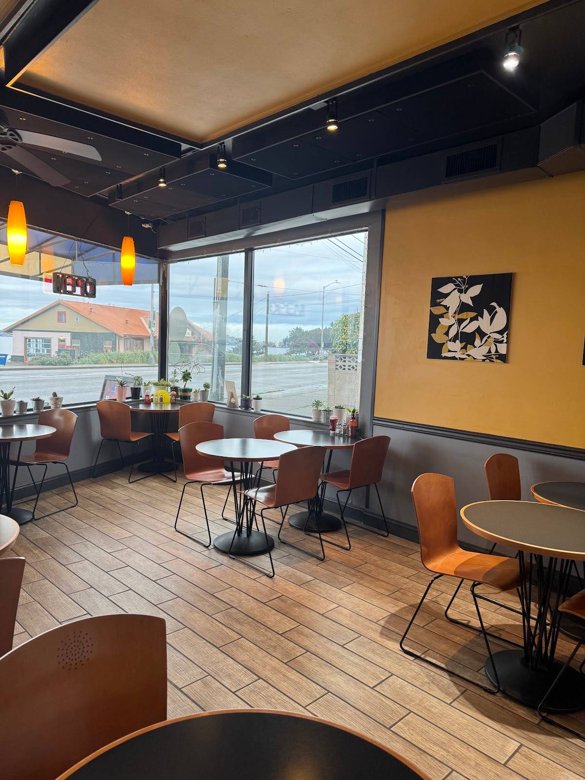 Gyros on Alki restaurant in Seattle - photo 4
