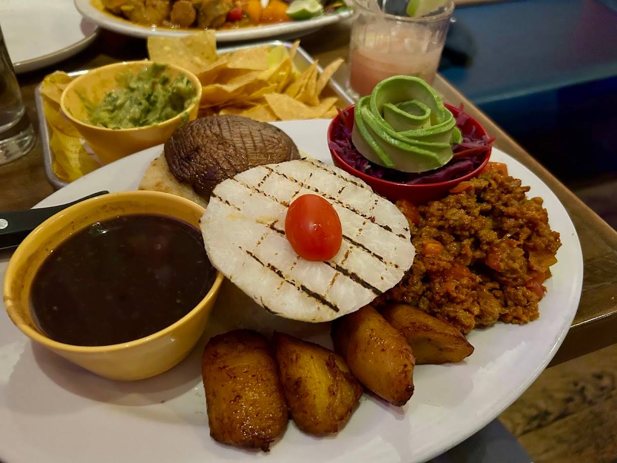 Bogota Latin Bistro restaurant in Brooklyn - photo 3