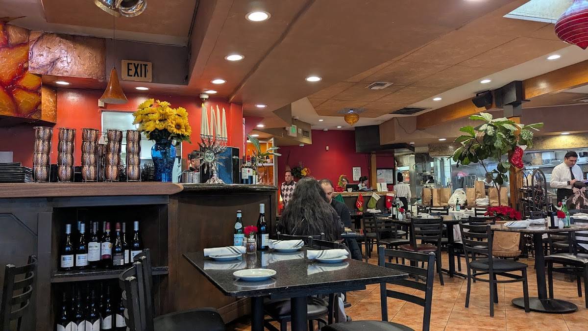 Shamshiri Grill restaurant in Los Angeles - photo 4