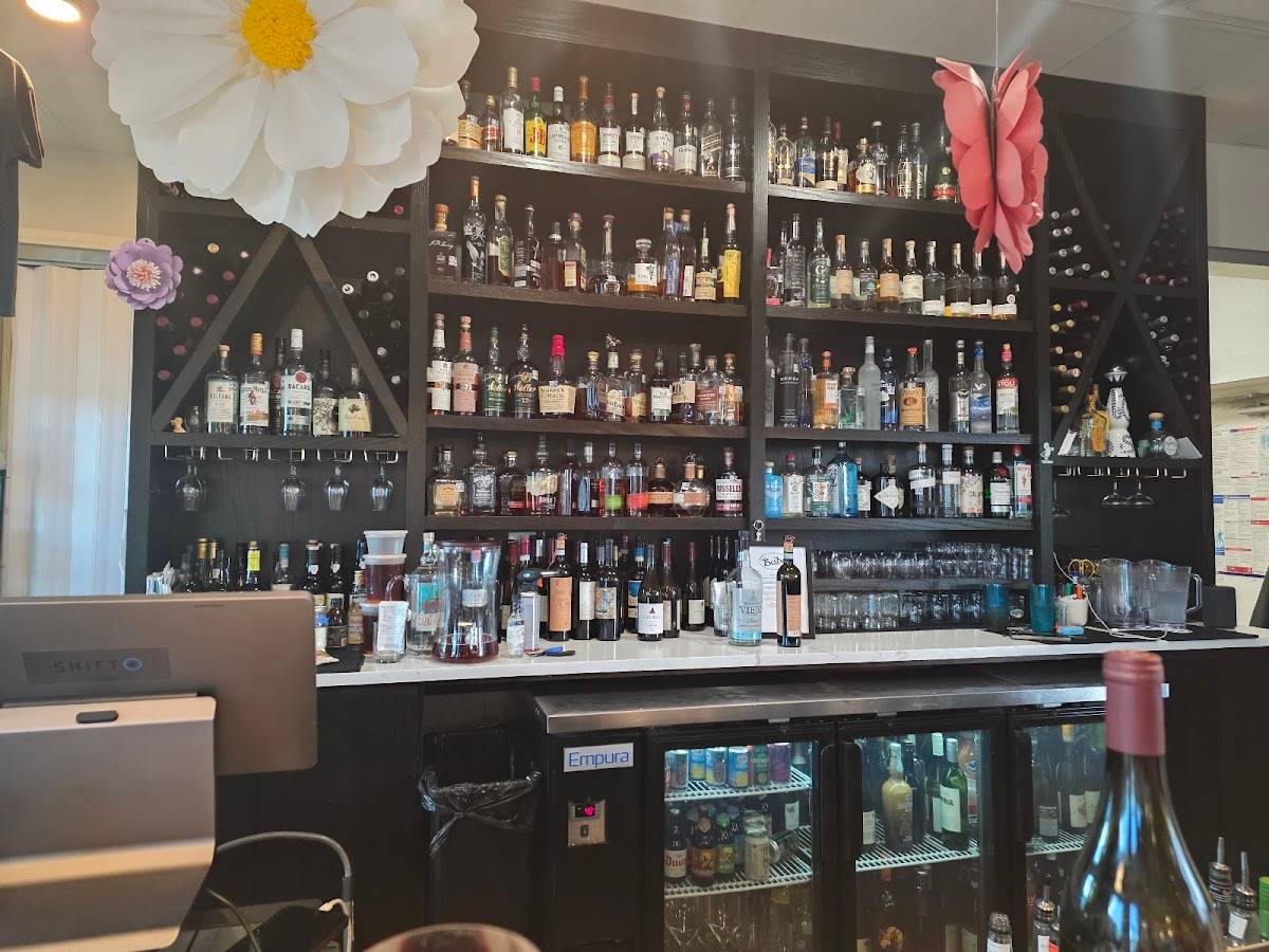 Ed's Bistro restaurant in La Porte - photo 9