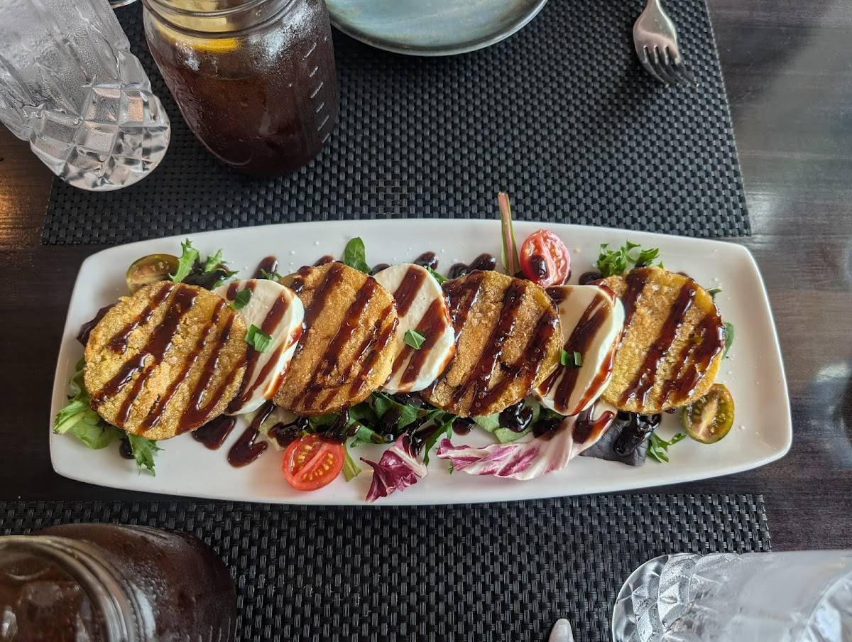 Ed's Bistro restaurant in La Porte - photo 10