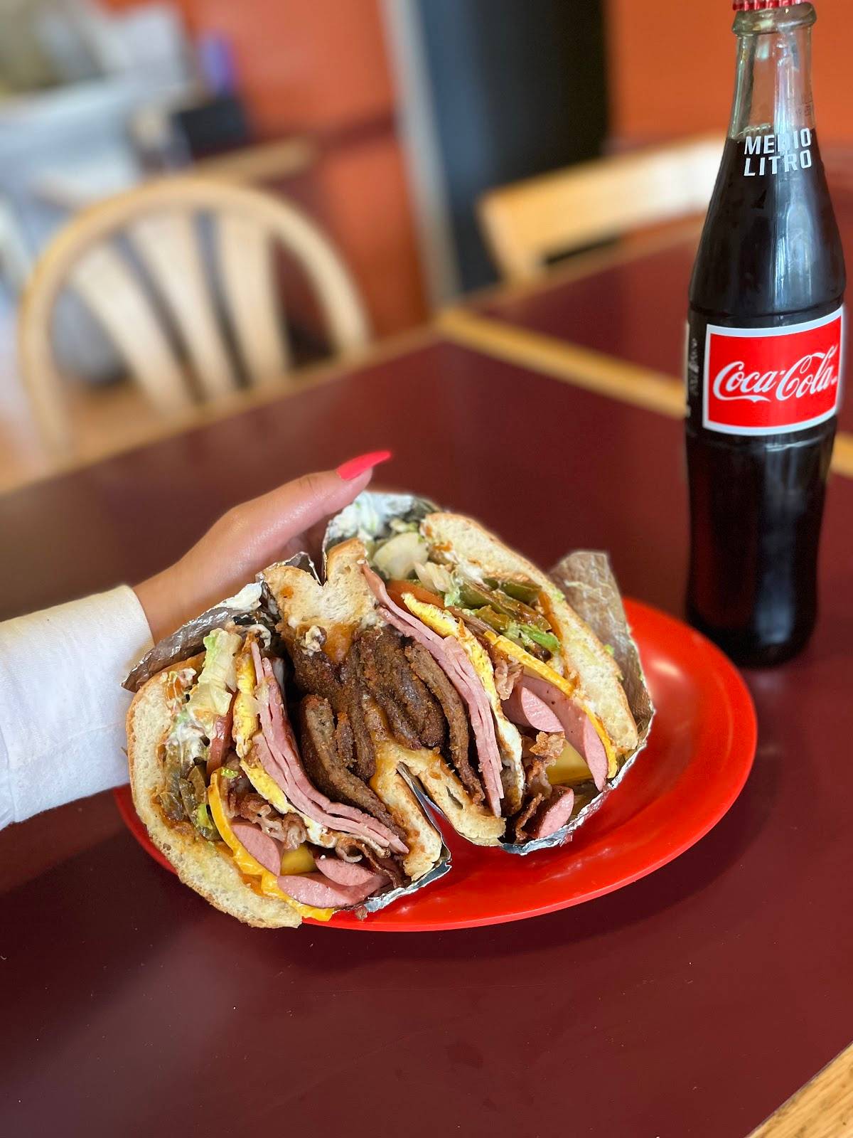 Estrella Taqueria restaurant in San Francisco - photo 6