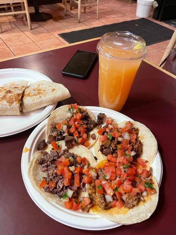 Estrella Taqueria restaurant in San Francisco - photo 7