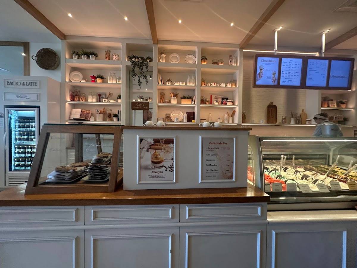 Bacio di Latte | Brentwood, LA restaurant in Los Angeles - photo 3