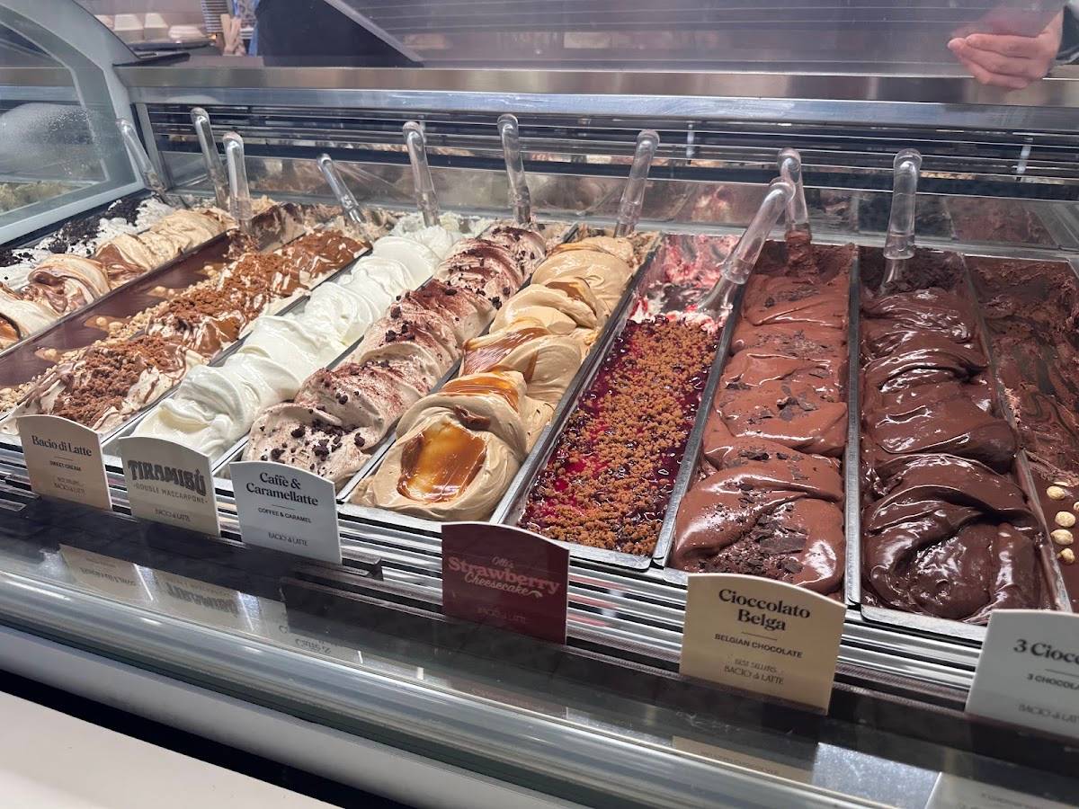 Bacio di Latte | Brentwood, LA restaurant in Los Angeles - photo 4