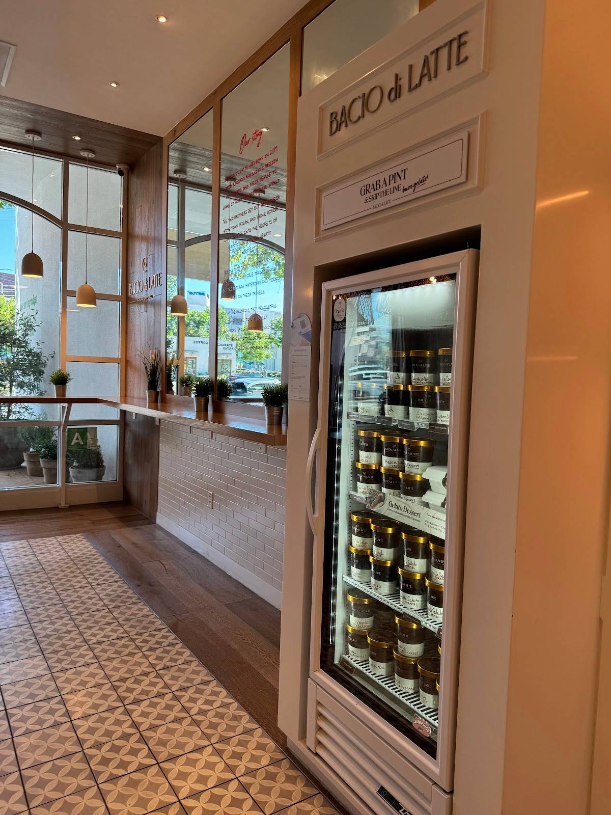 Bacio di Latte | Brentwood, LA restaurant in Los Angeles - photo 10
