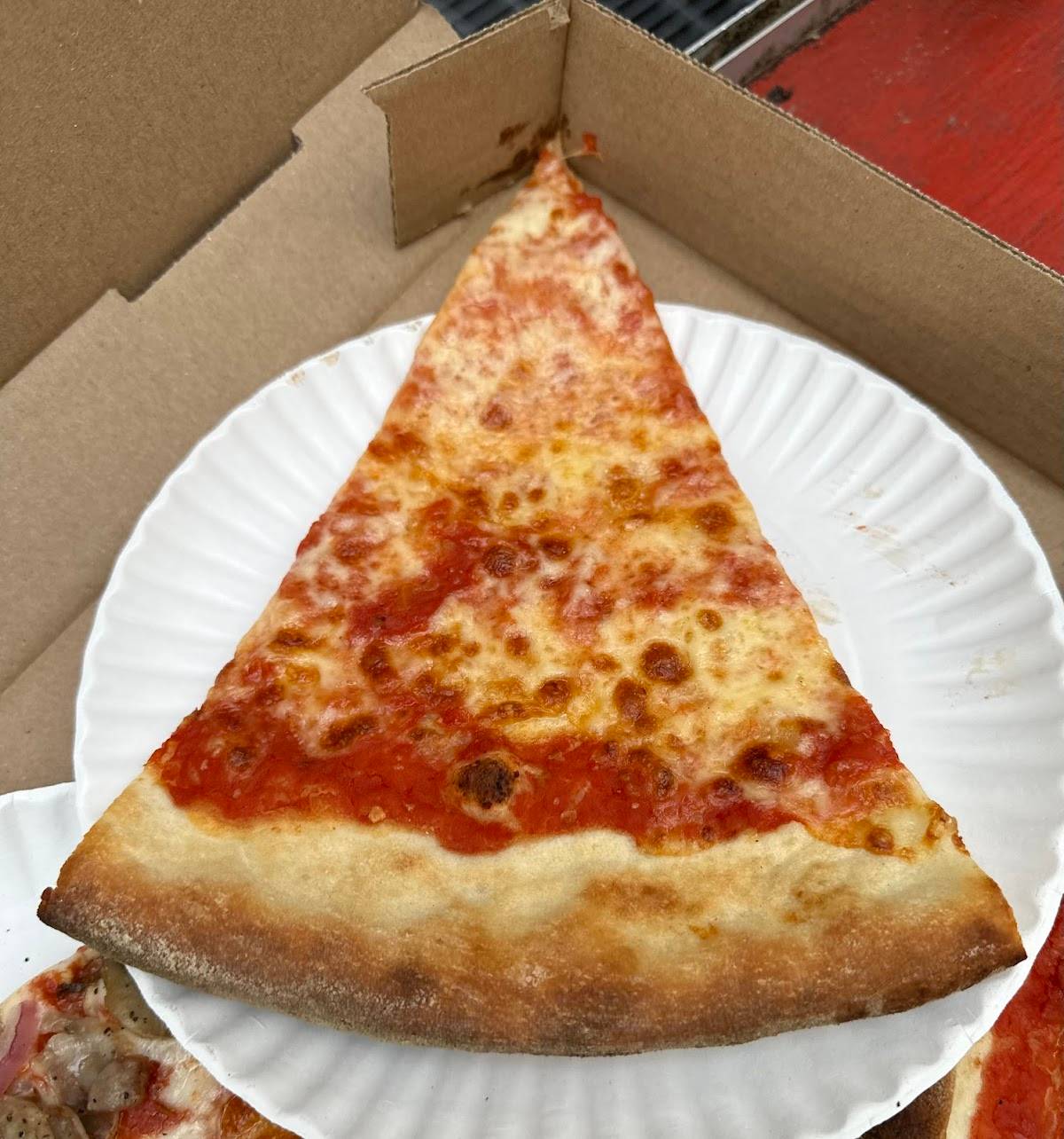 Joe's Pizza Broadway restaurant in New York City - photo 8
