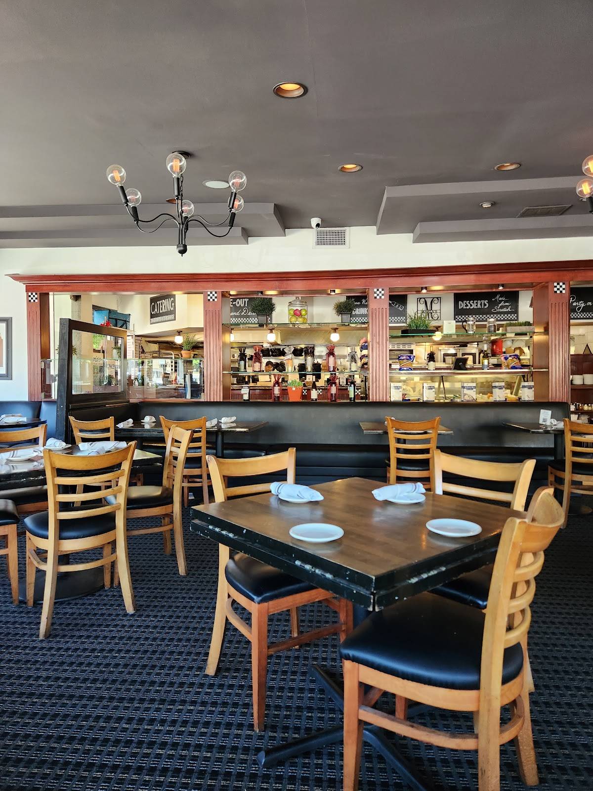 Maria's Italian Kitchen restaurant in Los Angeles - main photo