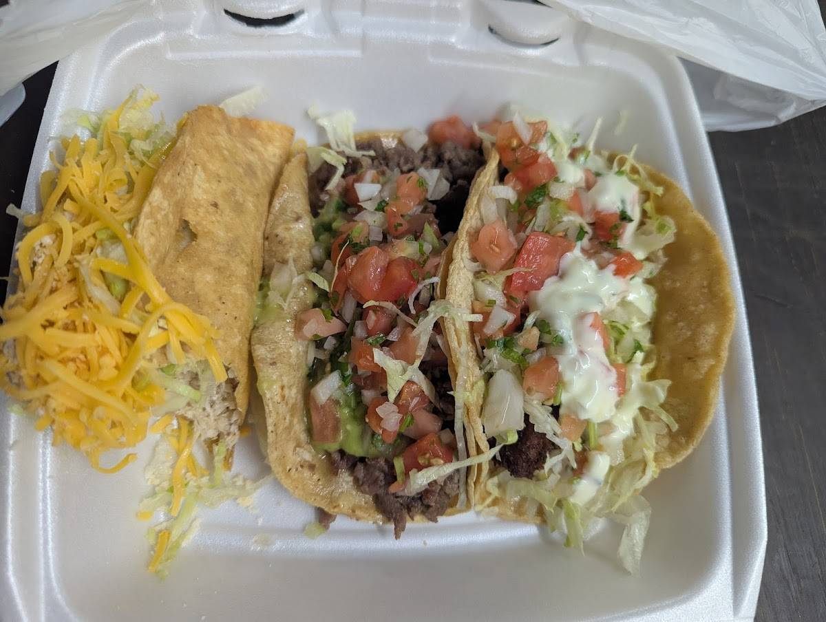 Roberto's Taco Shop restaurant in Reno - photo 4