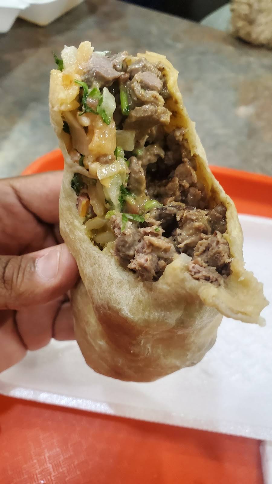 Roberto's Taco Shop restaurant in Reno - photo 7