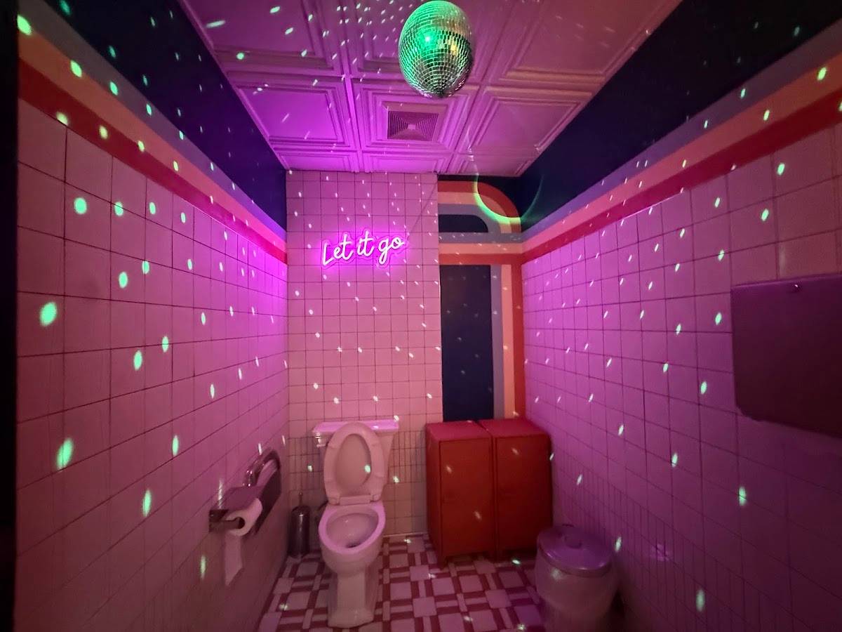 Corridor 18 restaurant in Los Angeles - photo 9