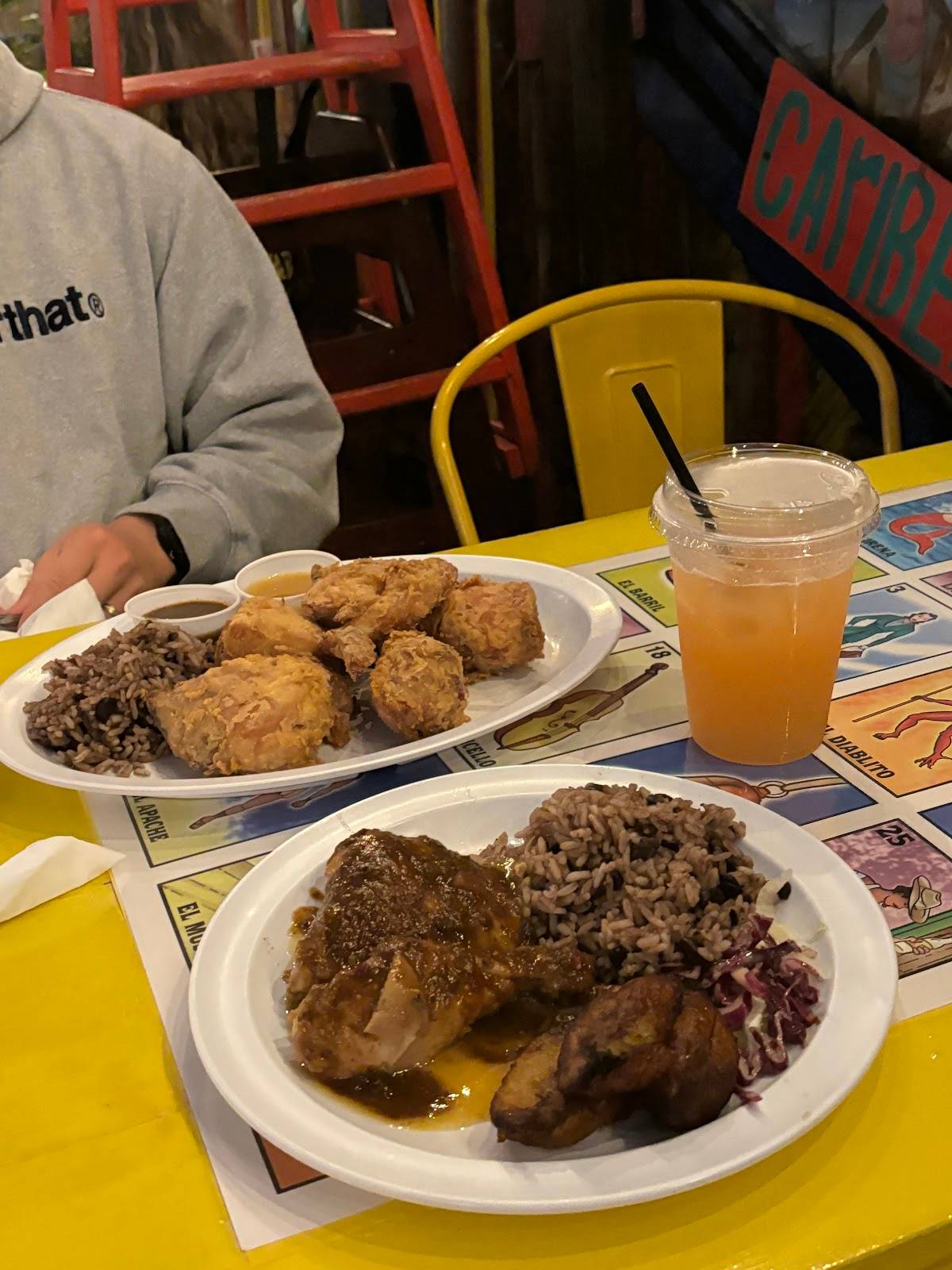 Cha Cha Chicken restaurant in Santa Monica - photo 8
