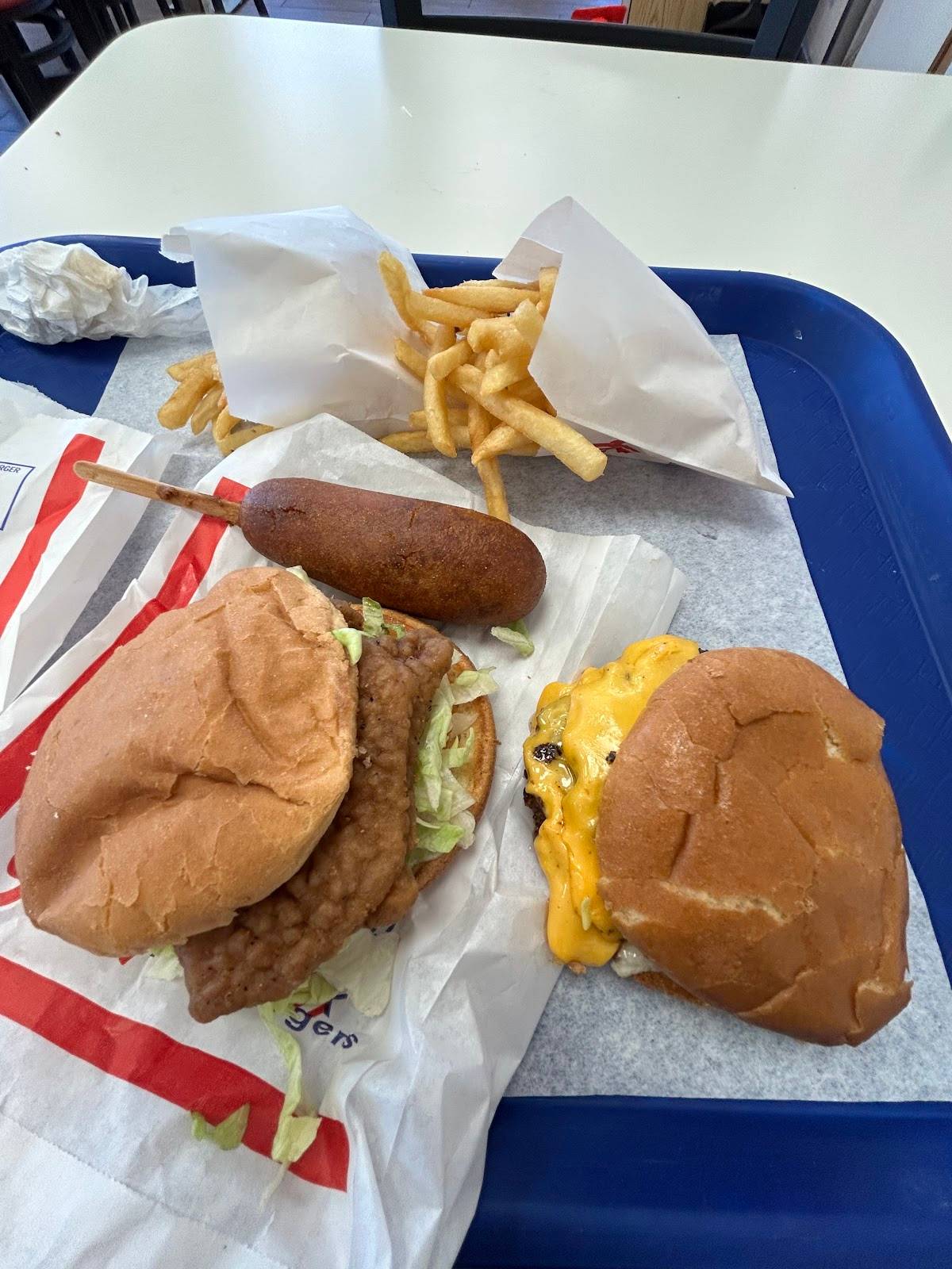 Griff's Hamburgers restaurant in San Antonio - photo 4