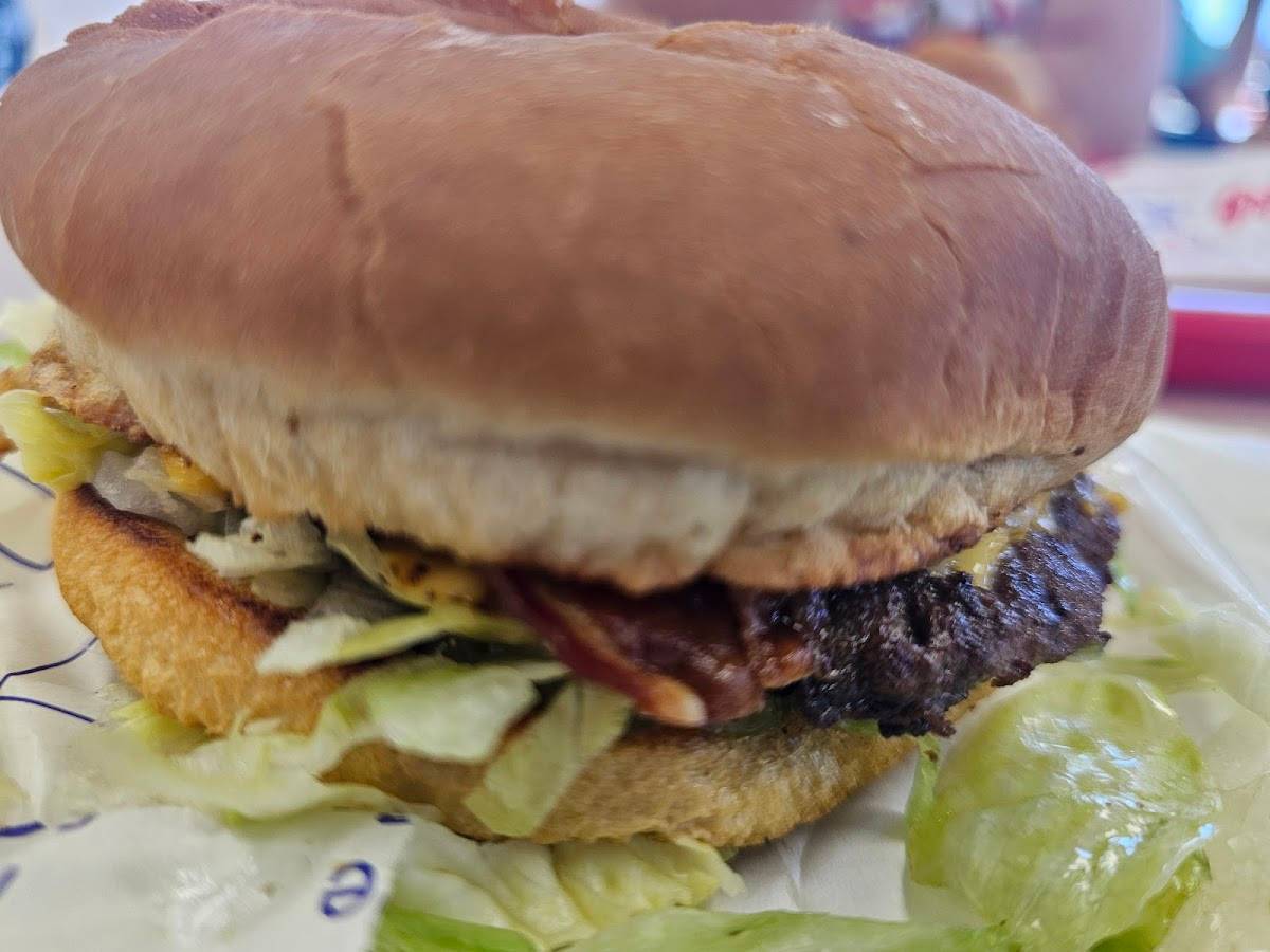 Griff's Hamburgers restaurant in San Antonio - photo 5