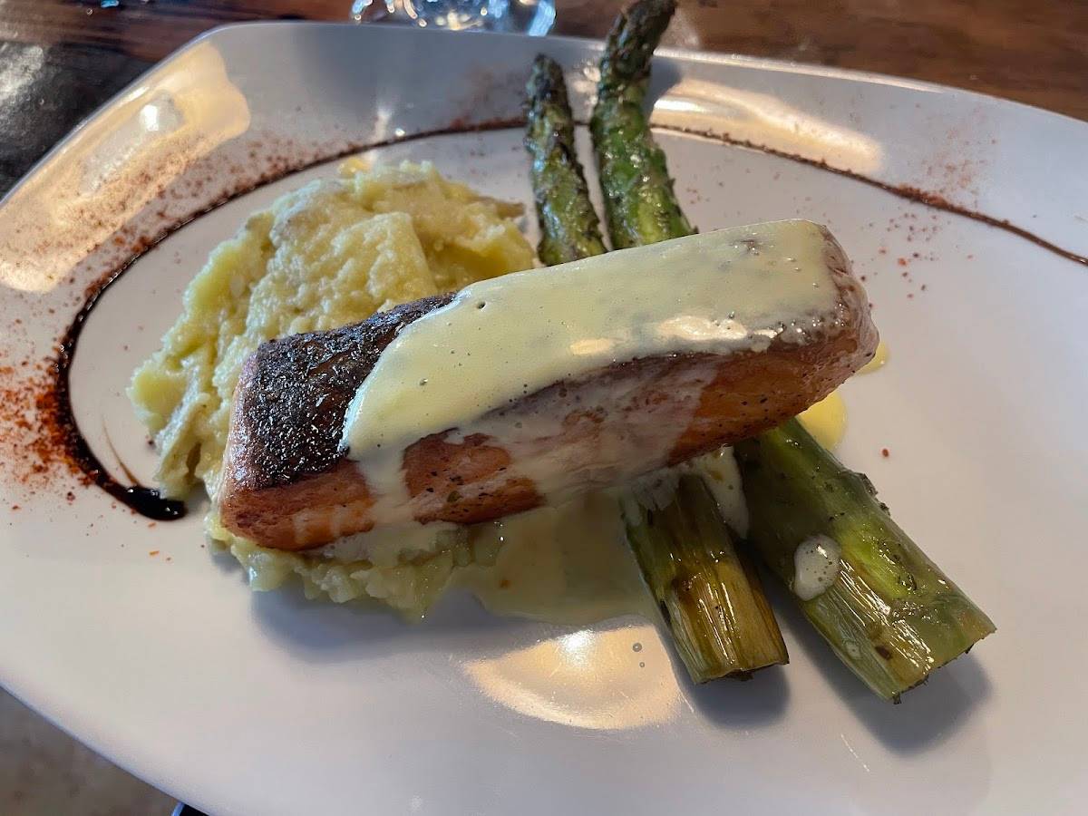 Bistro 555 restaurant in Houston - photo 2