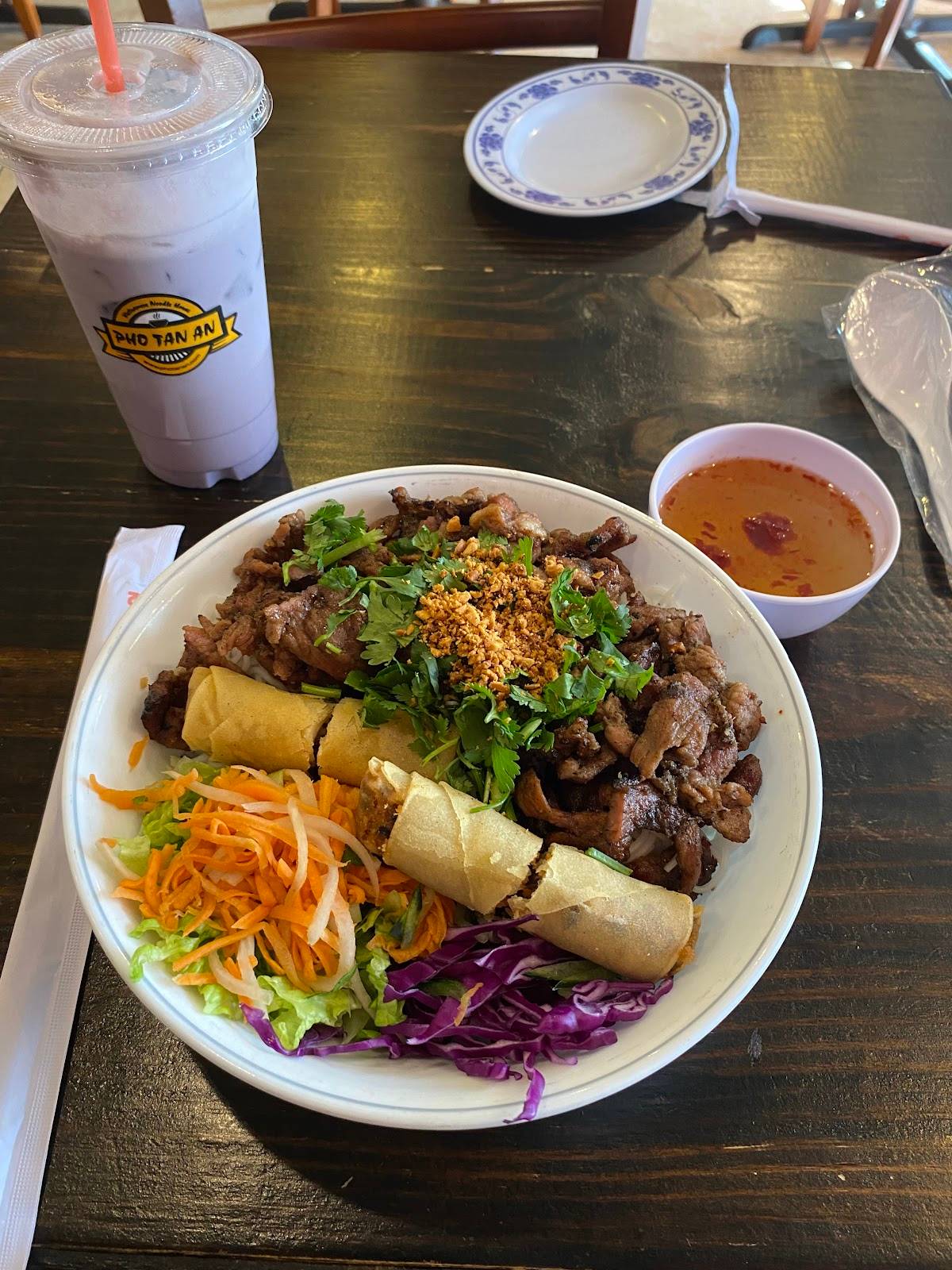 Pho Tan An restaurant in Houston - photo 5