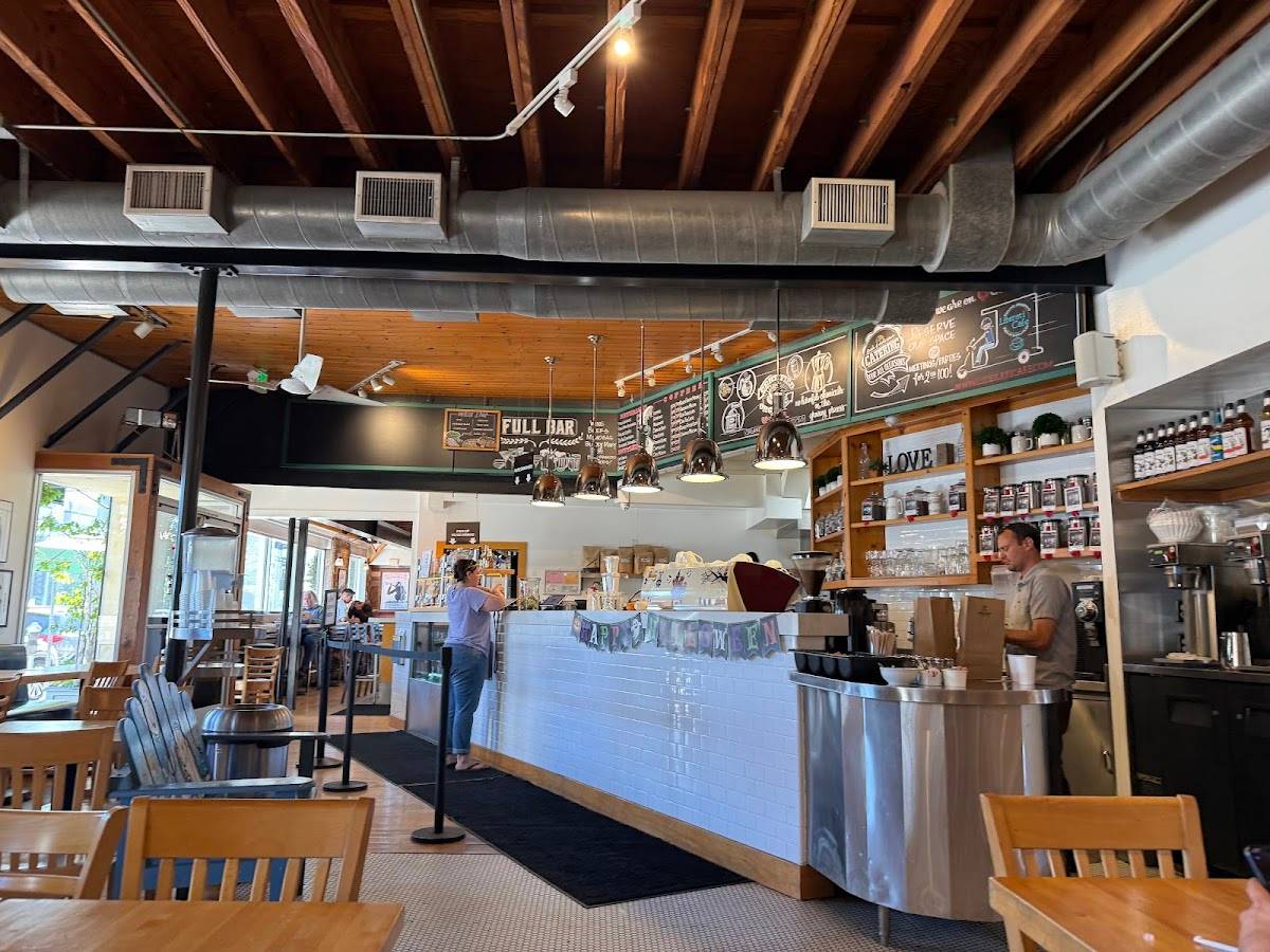 Literati Cafe restaurant in Los Angeles - photo 5