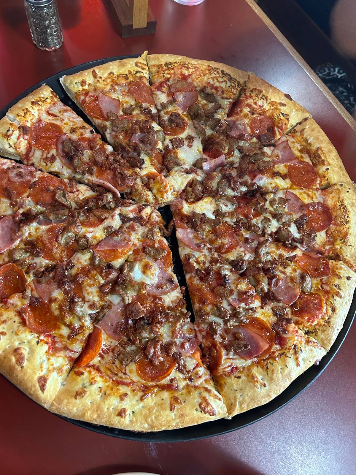 DoubleDave's Pizzaworks restaurant in Austin - photo 5