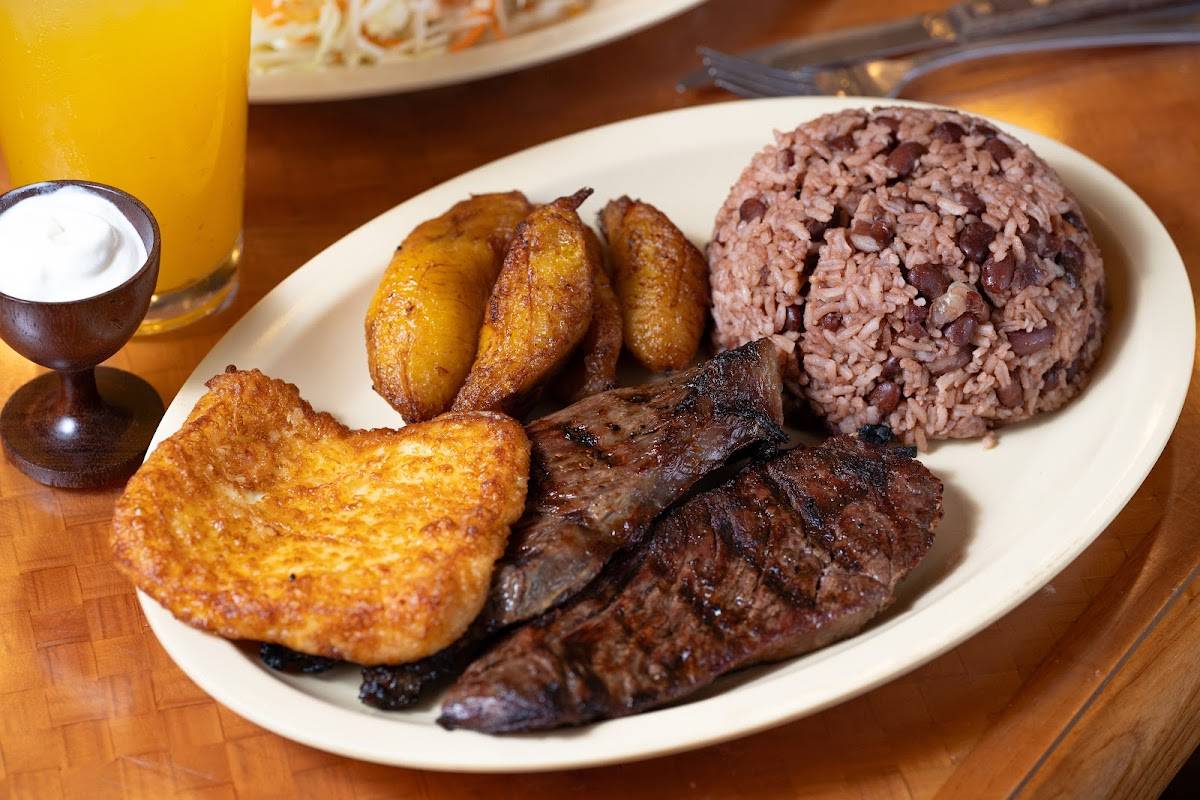 Yambo restaurant in Miami - photo 2