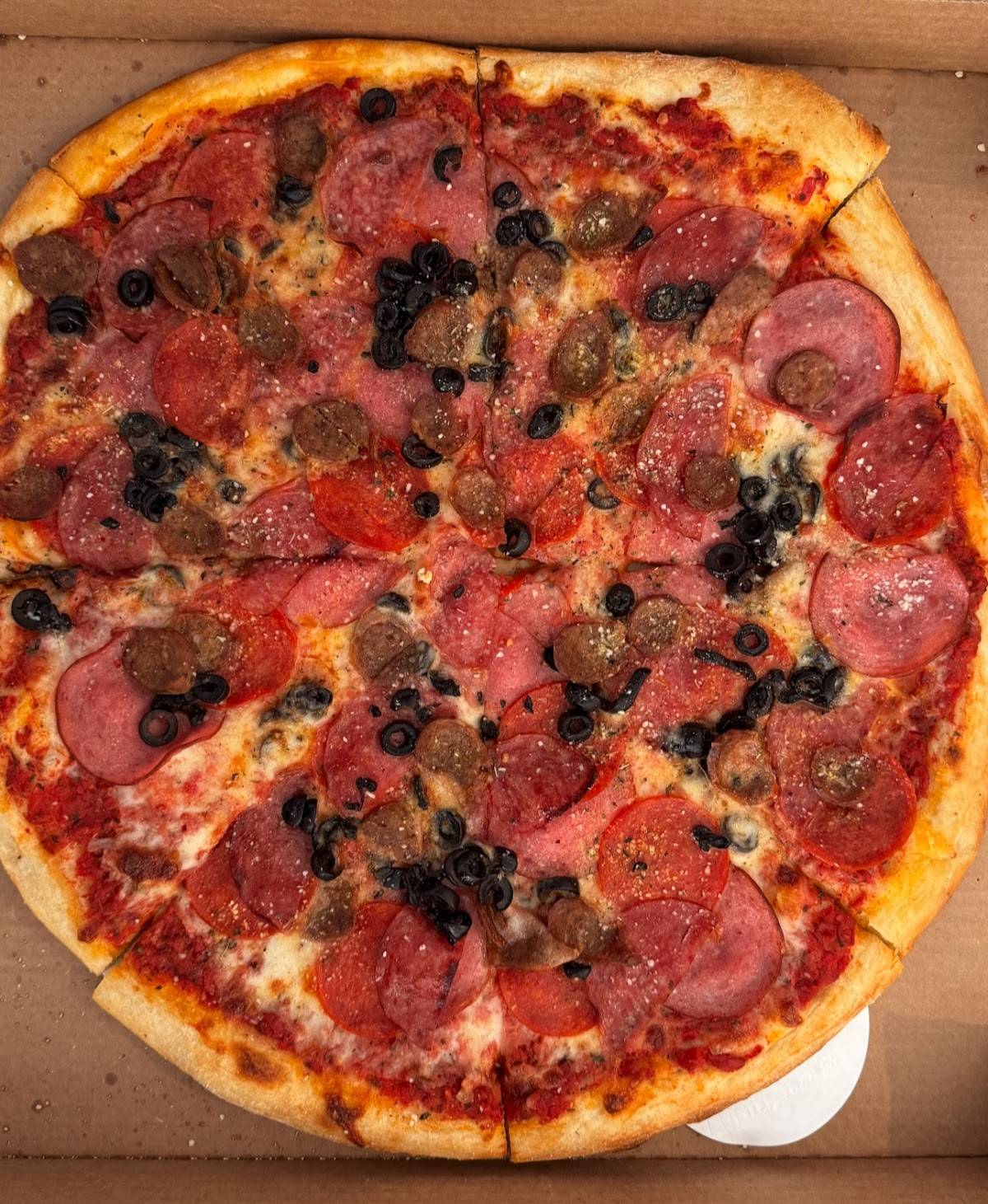 Mezza Luna Pizzeria restaurant in Springfield - photo 3