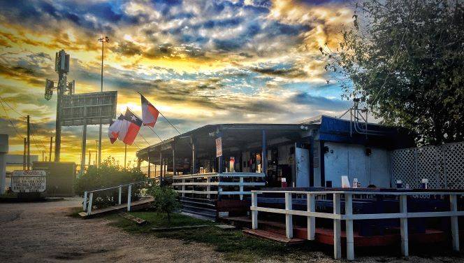 Bubba's Texas Burger Shack restaurant in Houston - photo 3