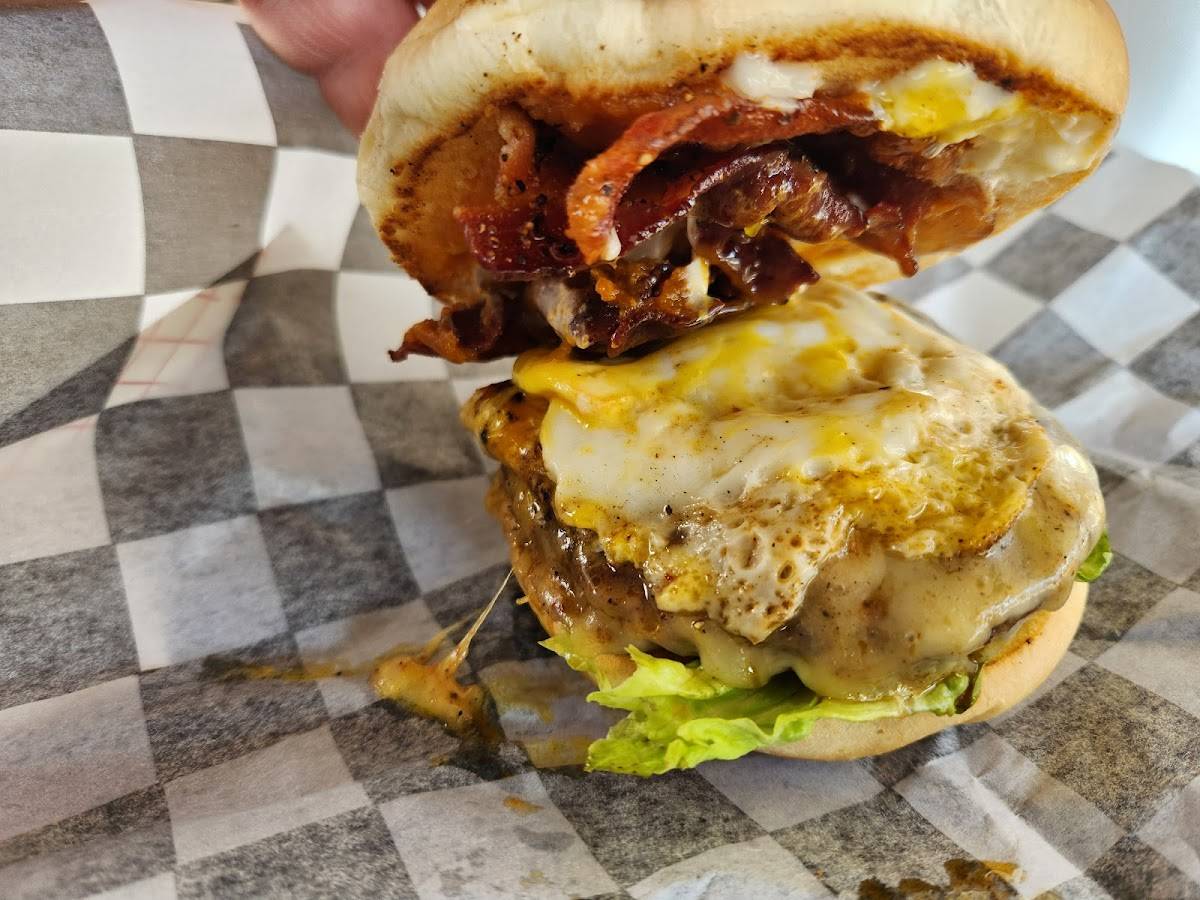 Bubba's Texas Burger Shack restaurant in Houston - photo 5