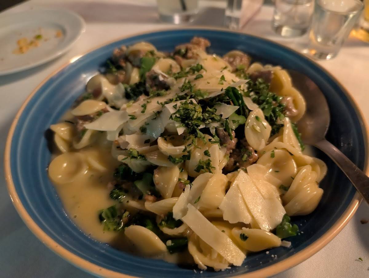 Cafe Bionda restaurant in Chicago - photo 3