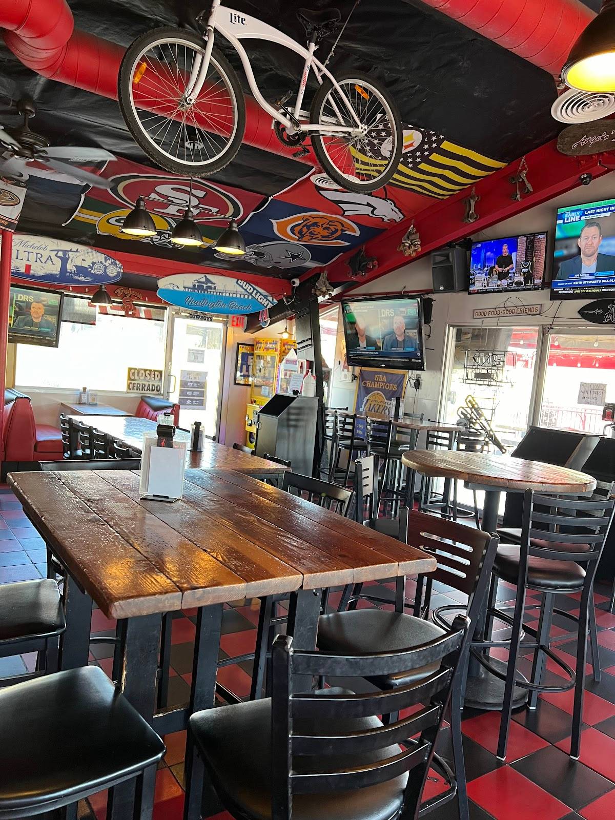 Angelo's Hamburgers restaurant in Anaheim - photo 3