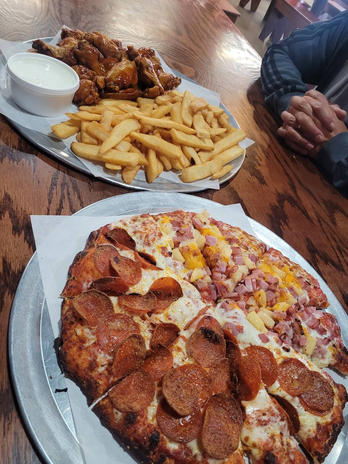 Pizza Plus - Oddie restaurant in Sparks - photo 2