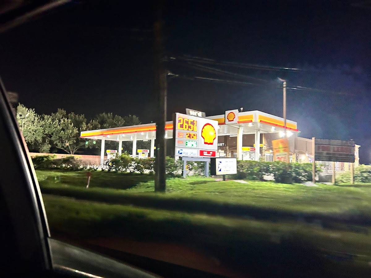Shell restaurant in Richmond - photo 5