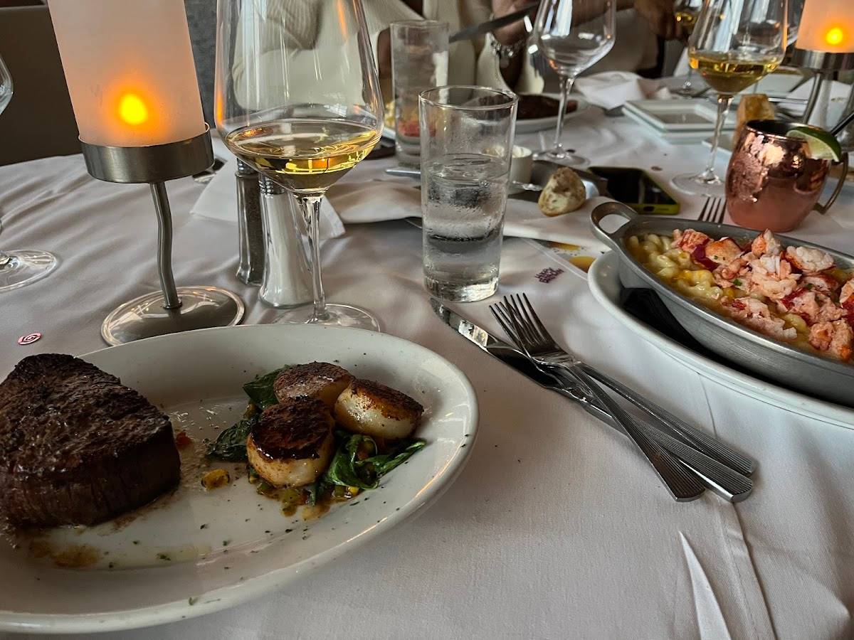 Ruth's Chris Steak House restaurant in Houston - photo 3
