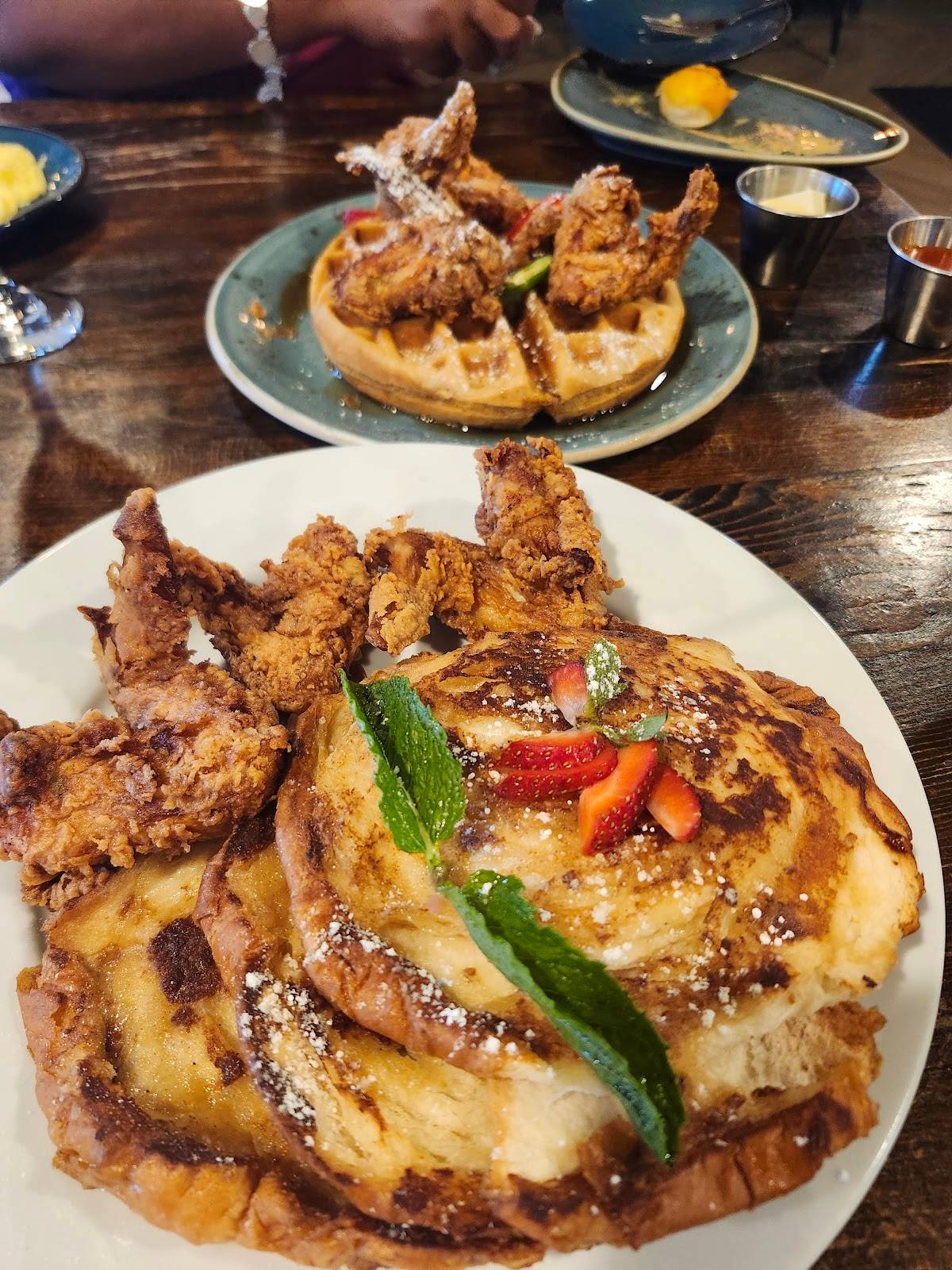 Lucille's restaurant in Houston - photo 3