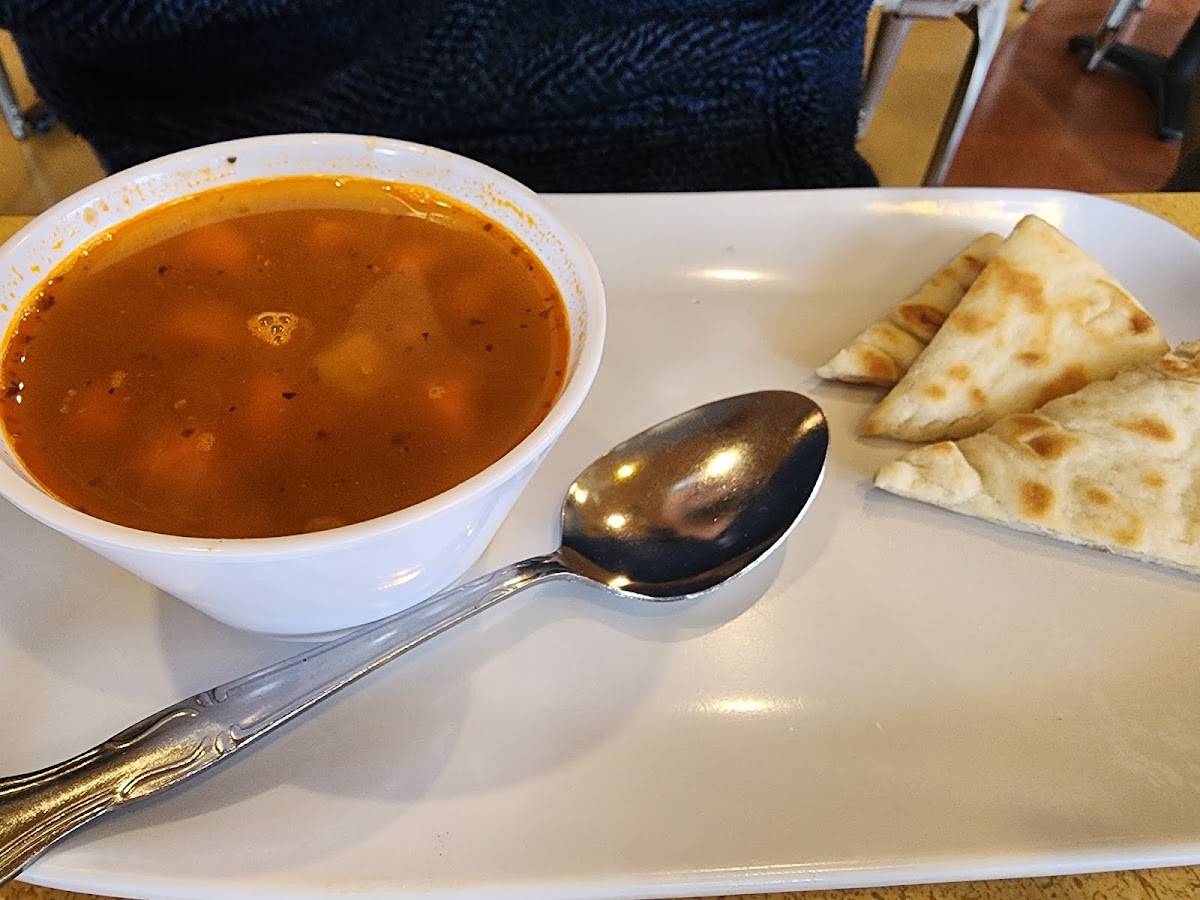 Daphne's restaurant in Redondo Beach - photo 5