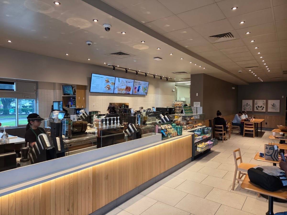 Starbucks Coffee Company restaurant in Houston - photo 5