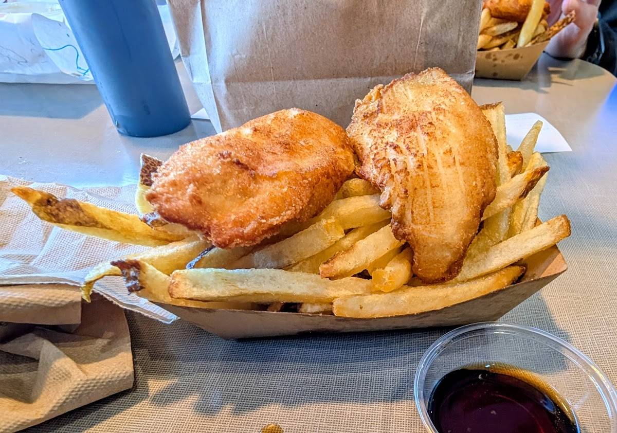 Alki Spud Fish & Chips restaurant in Seattle - photo 5