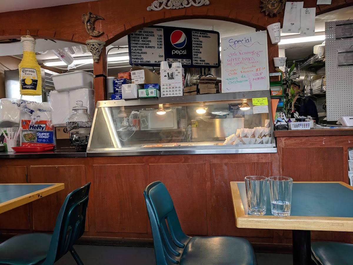 Tacos Toledo Mi Tiendita restaurant in Prineville - photo 5