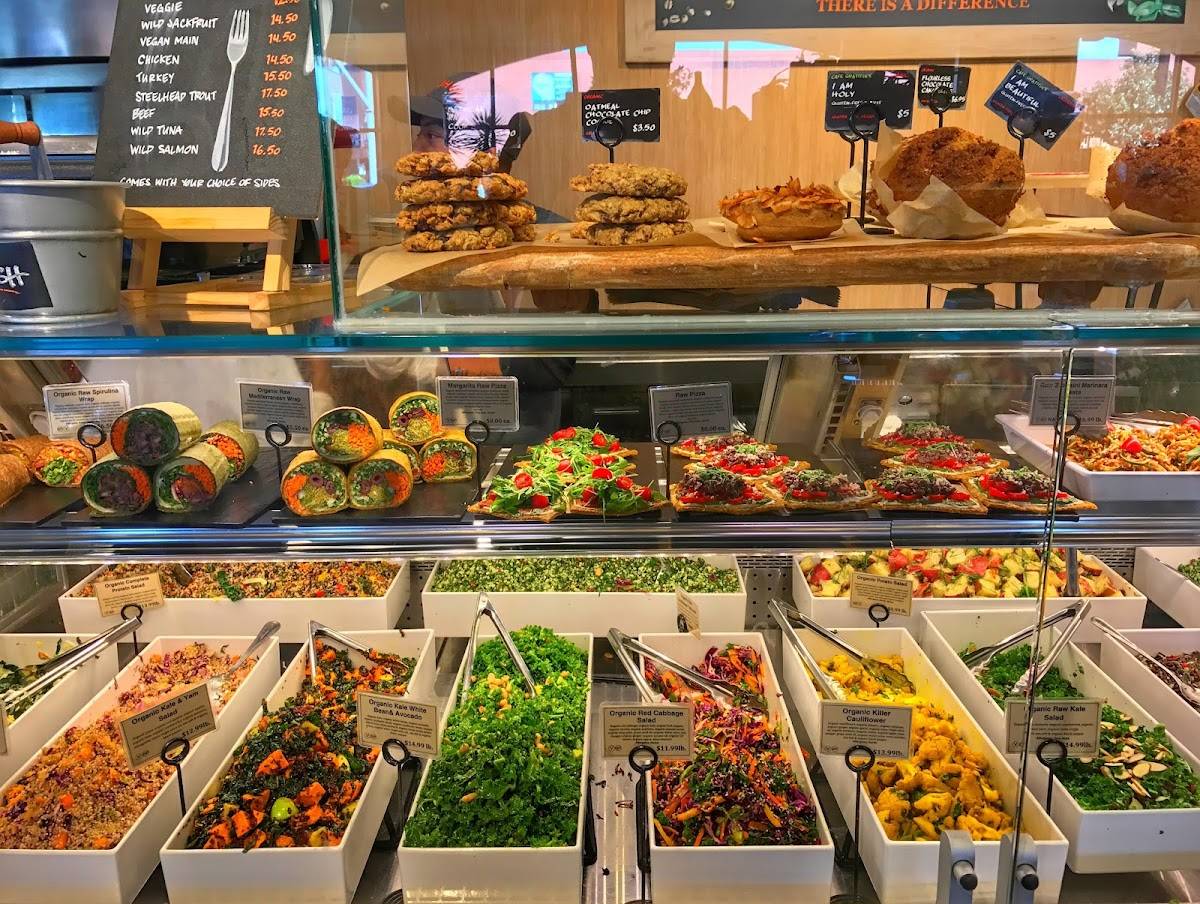 Erewhon Grove restaurant in Los Angeles - photo 3